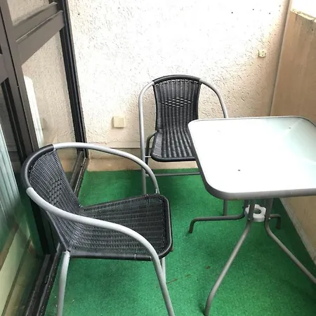 Ruhige Und Erholsame Wohnung Mit Balkon Gotinga Exterior foto
