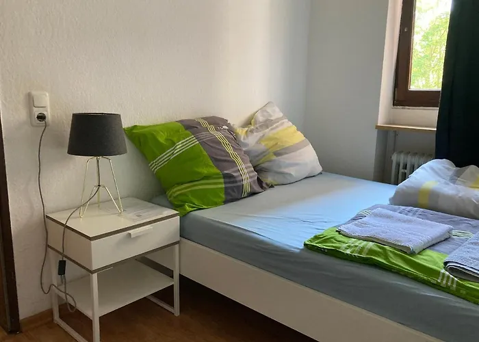 Ruhige Und Erholsame Wohnung Mit Balkon