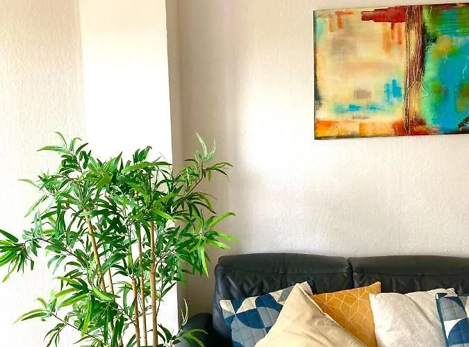 Ruhige Und Erholsame Wohnung Mit Balkon